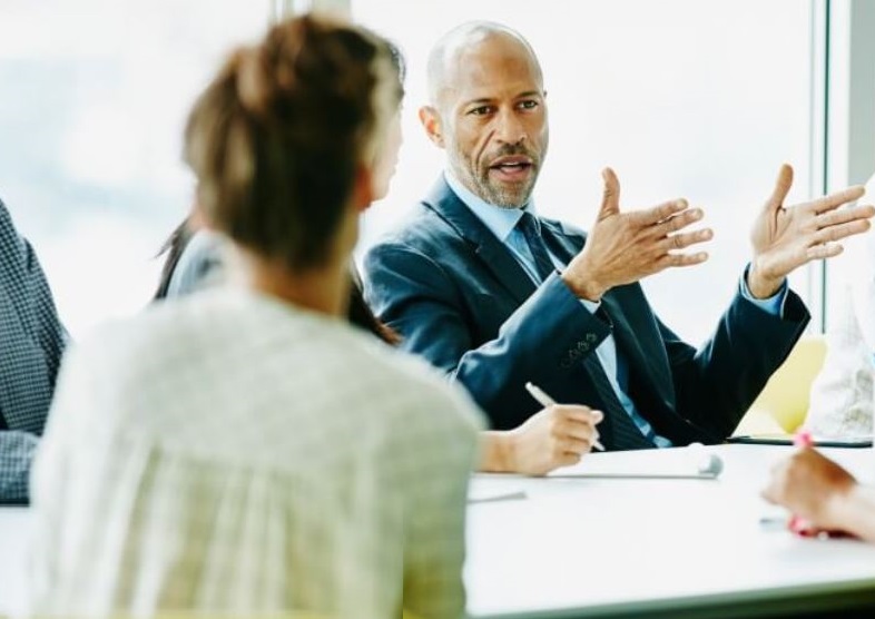 https://www.supplychainit.com/wp-content/uploads/2025/04/C-Suite-Collaboration-to-Navigate-Tariff-Challenges-786-x-556-900-x-636-.jpg